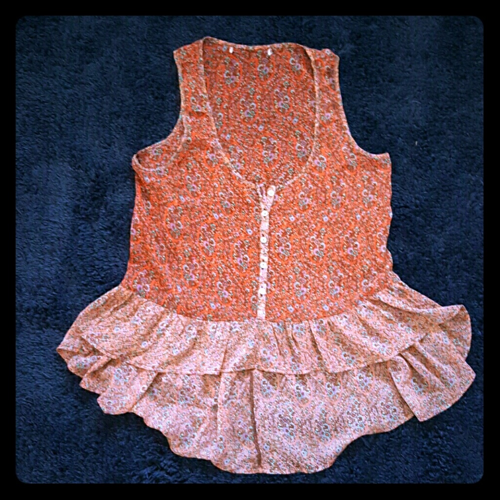 Flirty flower print top