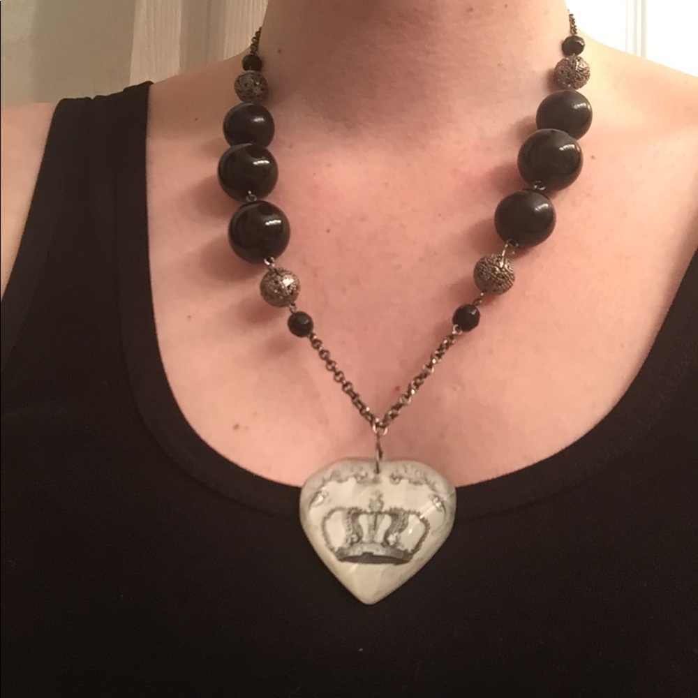Beaded necklace