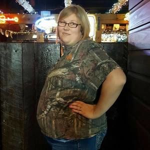 Meet your Posher, Courtney