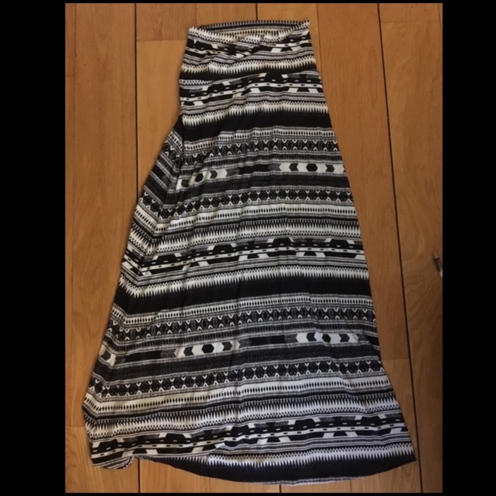 Black and White Aztec Maxi Skirt