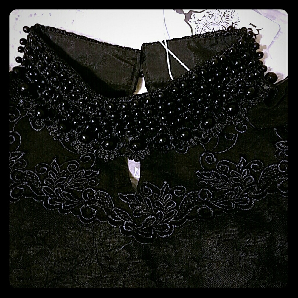 🚫SOLD🛇Gorgeous Black Lace top/blouse