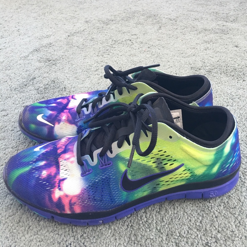 Nike training shoes size womens 8 1/2