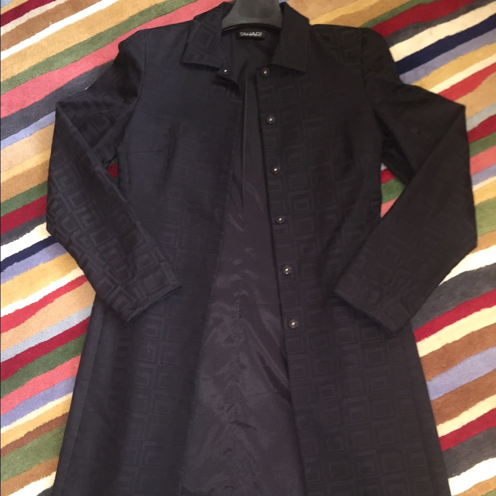 Get classy to chic with this Top dress coat!