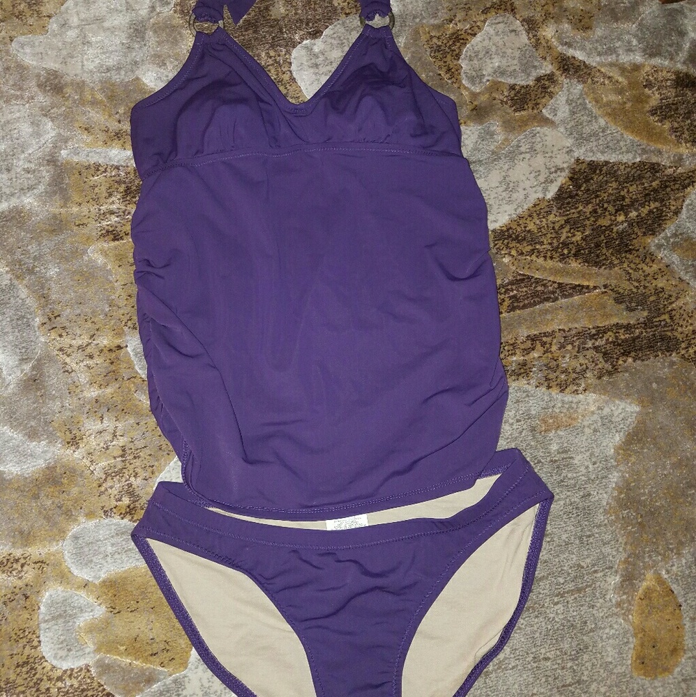Maternity Pea in the pod swimsuit