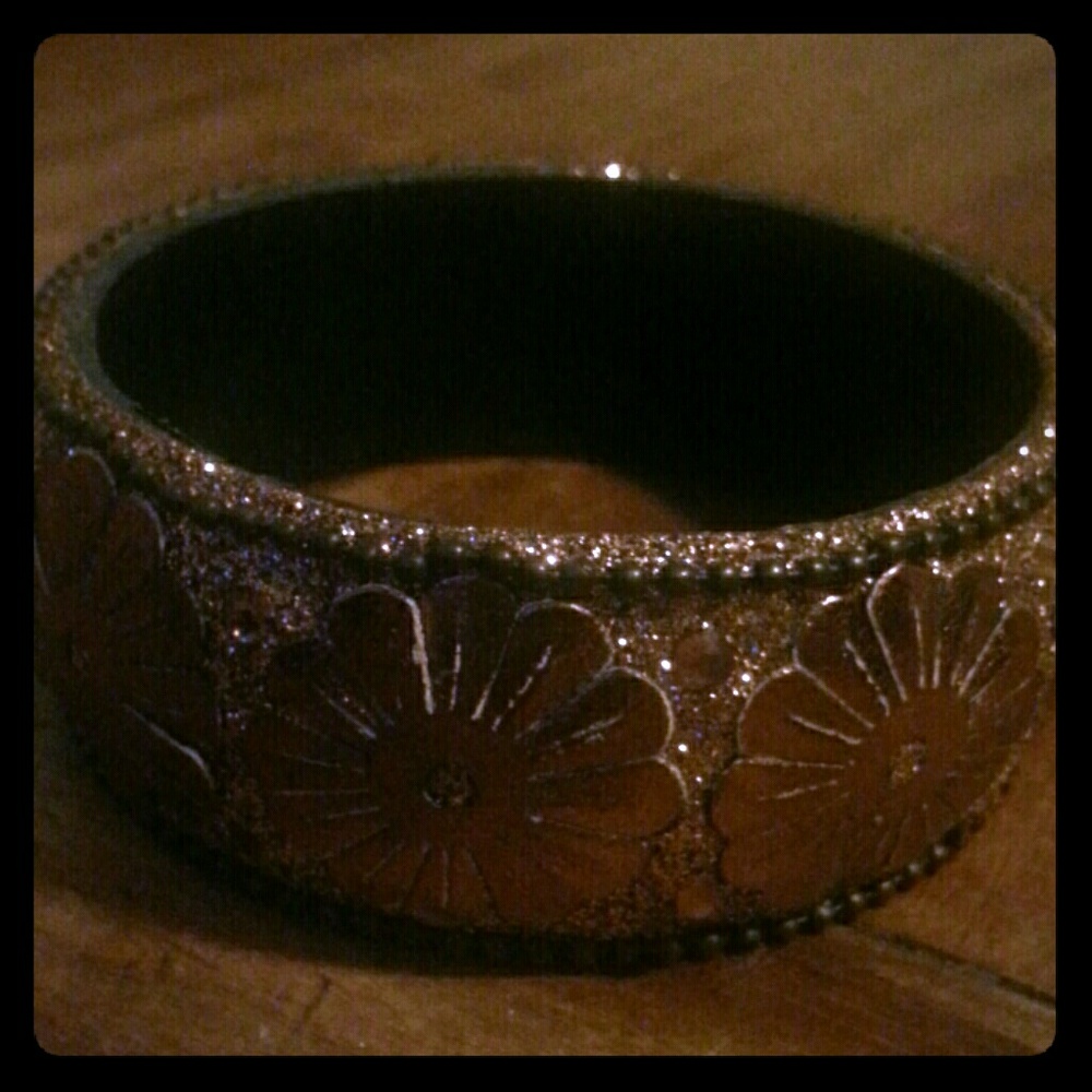Bronze glitter bracelet!