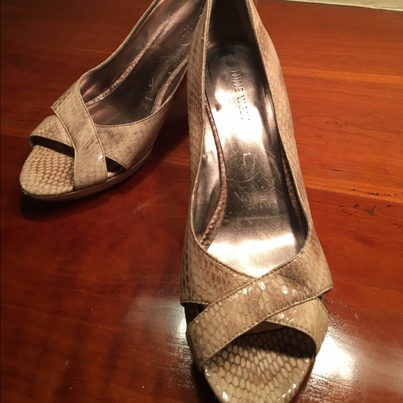 Nine West Python Patent Peep Toe Pumps - Picture 2 of 4