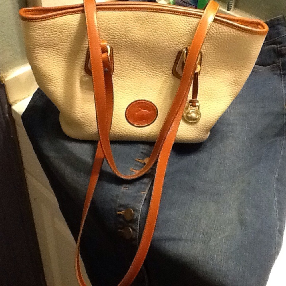 Dooney and Bourke shoulder bag