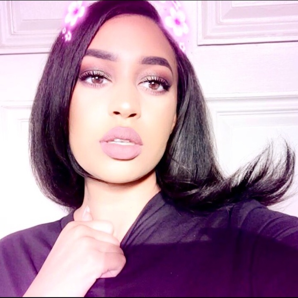 Meet your Posher, Dyonce