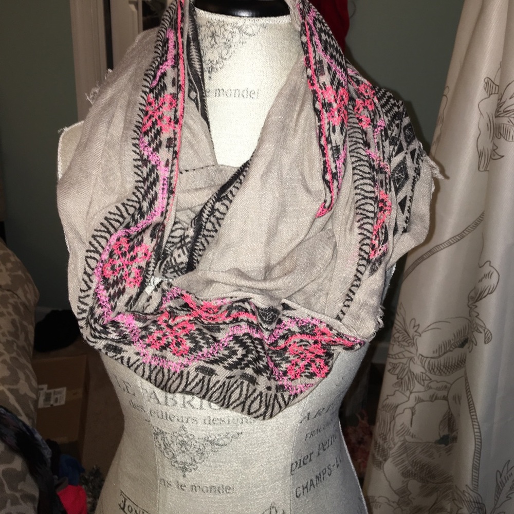 Trendy Tribal Scarf