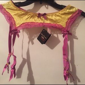 Agent Provocateur Suspender/Garter Belt Size ML