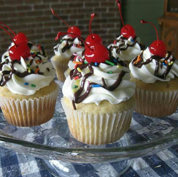 Meet your Posher, Susan - Picture 1 of 1