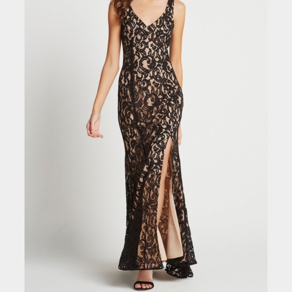 SOLD 🔥Red hot BCBG gown🔥 - Picture 8 of 8