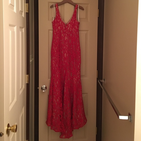 SOLD 🔥Red hot BCBG gown🔥 - Picture 7 of 8