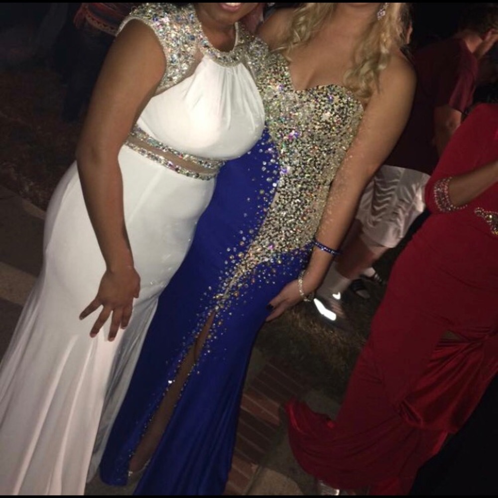 White prom gown