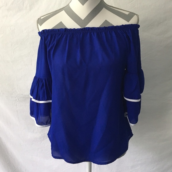 🛍1 SMALL LEFT🛍Blue Off Shoulder Top - Picture 4 of 5