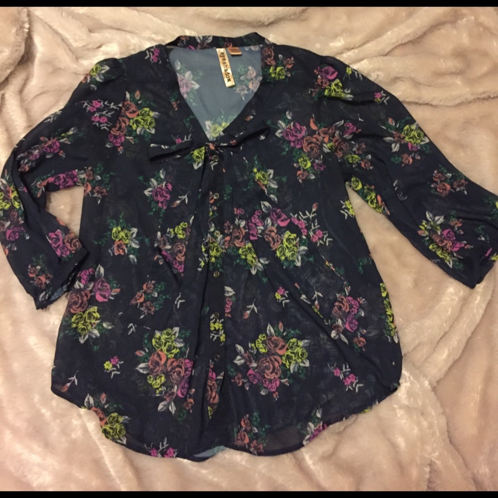 Navy Blue Floral Print 3/4 Length Sheer Shirt