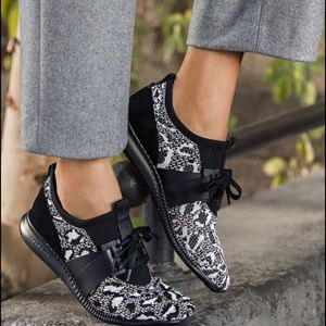 Women's StudiøGrand Knit Sneaker