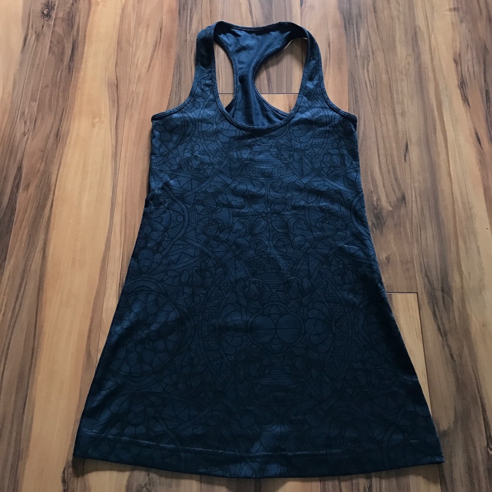Lululemon Dark Teal Black Printed Top Size 4 XS S