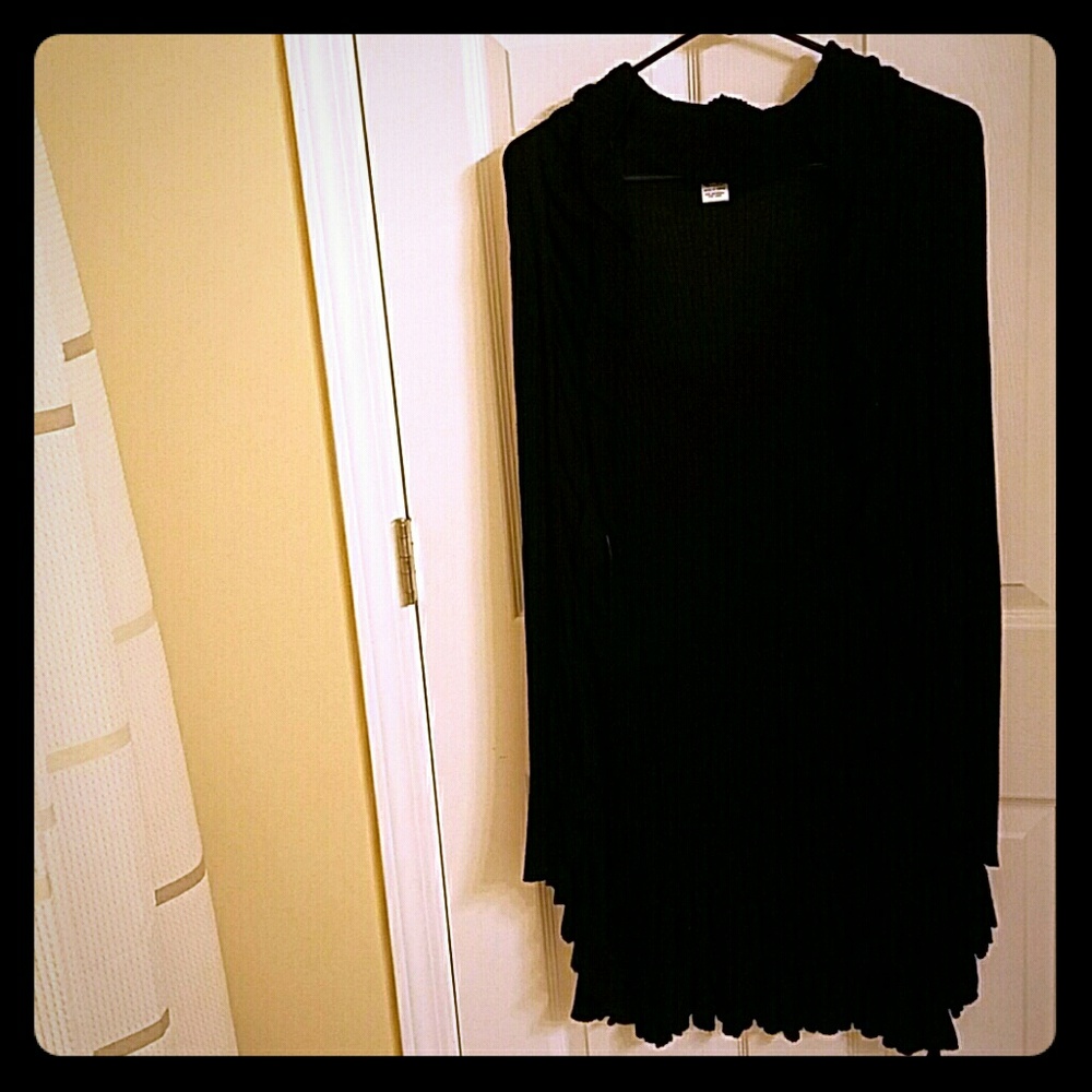 Sold Cache cardigan size L