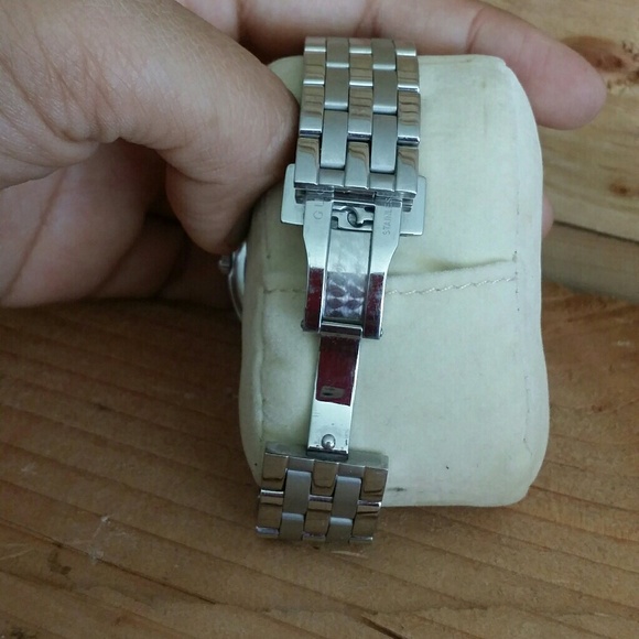 Gucci 5500 Series Ya 055201 womans main image 4