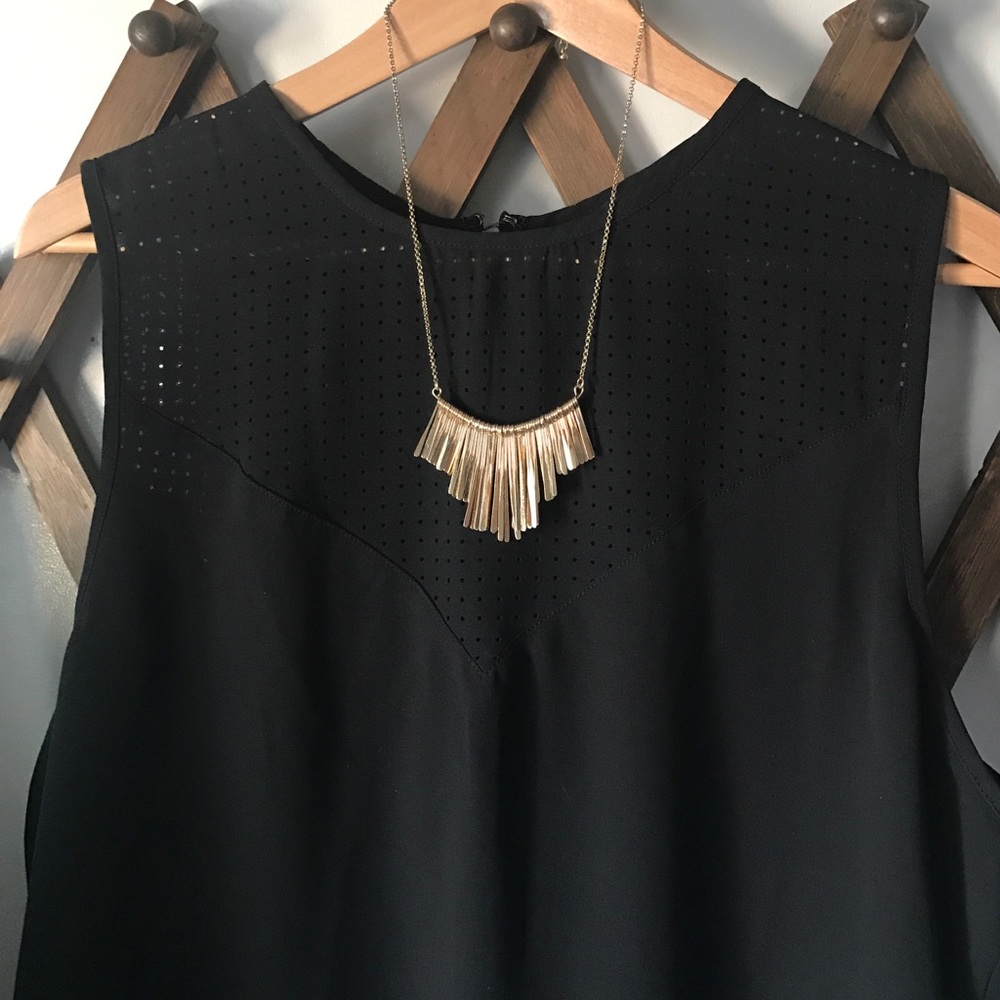 Banana Republic black sleeveless blouse