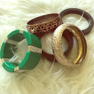 Bangle cuffs, assorted colors and patterns🖤💚