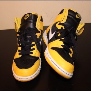 Black/Yellow Nike dunk high