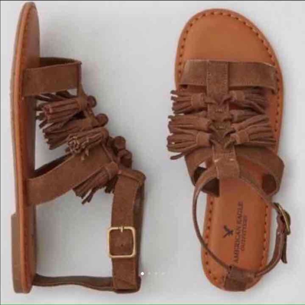 American Eagle Size 7 tassel sandals