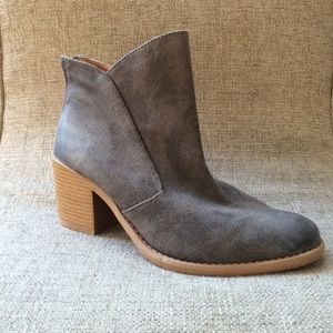 Grey festival Ankle Boots