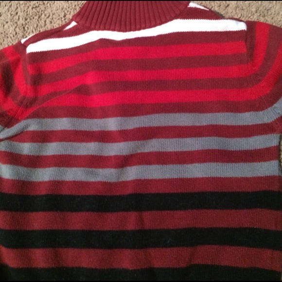 Sweater - Picture 3 of 3