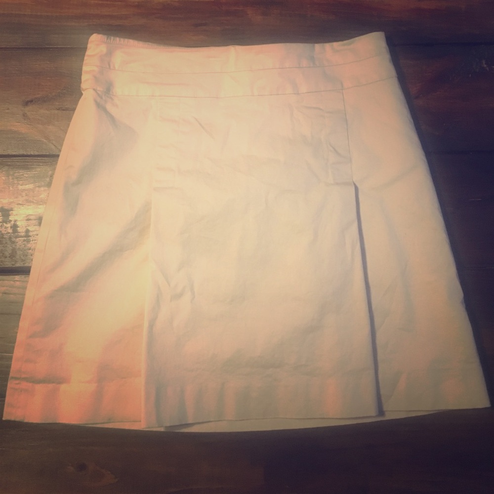 Banana Republic khaki pleated skirt