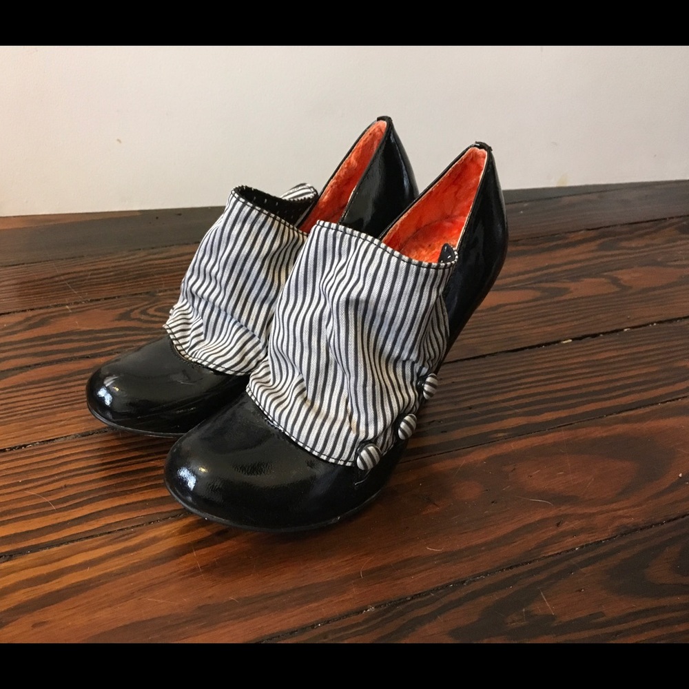 Irregular Choice black and white pumps