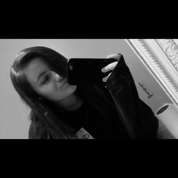 Meet your Posher, Jayde - Picture 1 of 1