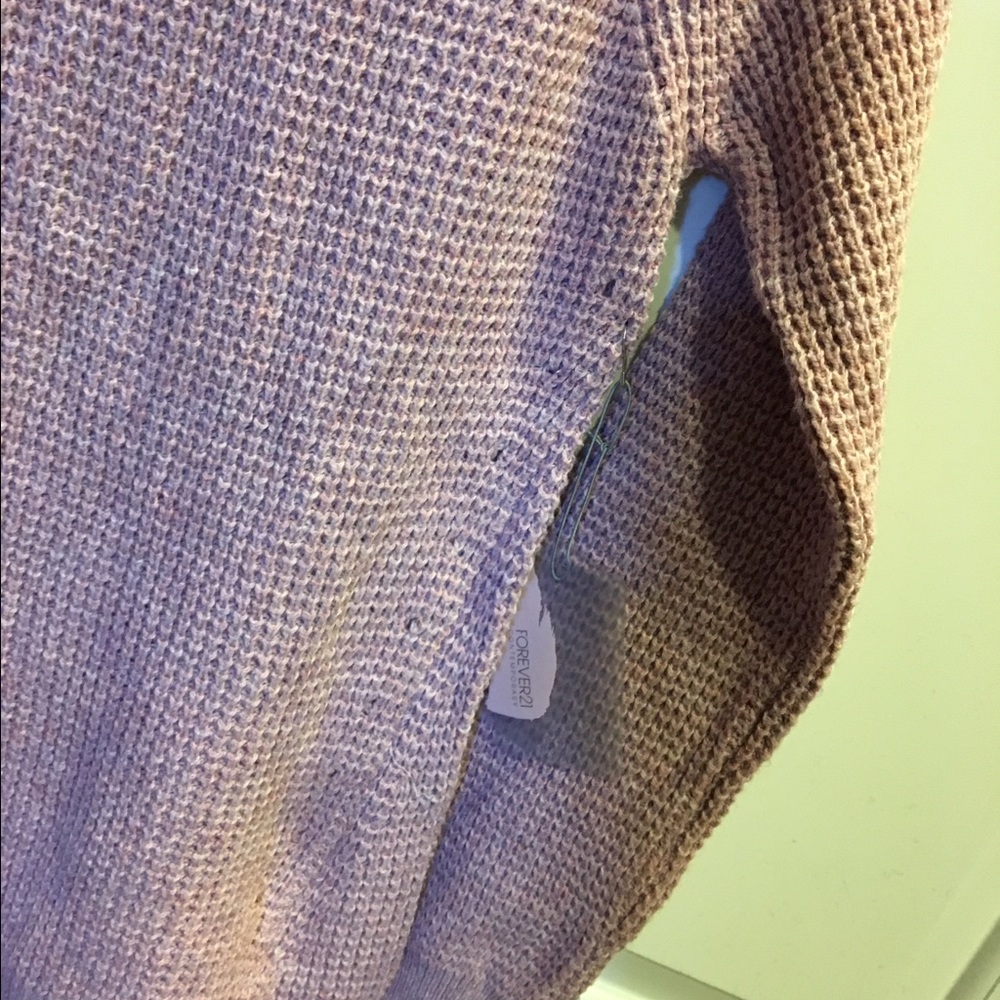 Pink pullover sweater - Picture 3 of 3