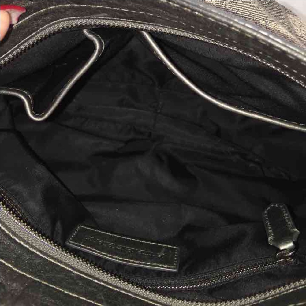 *AUTHENTIC* BURBERRY GREY BAG - Picture 3 of 4