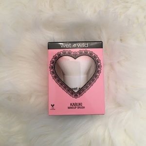 Wet n Wild Beauty Spring 2017 Kabuki Brush