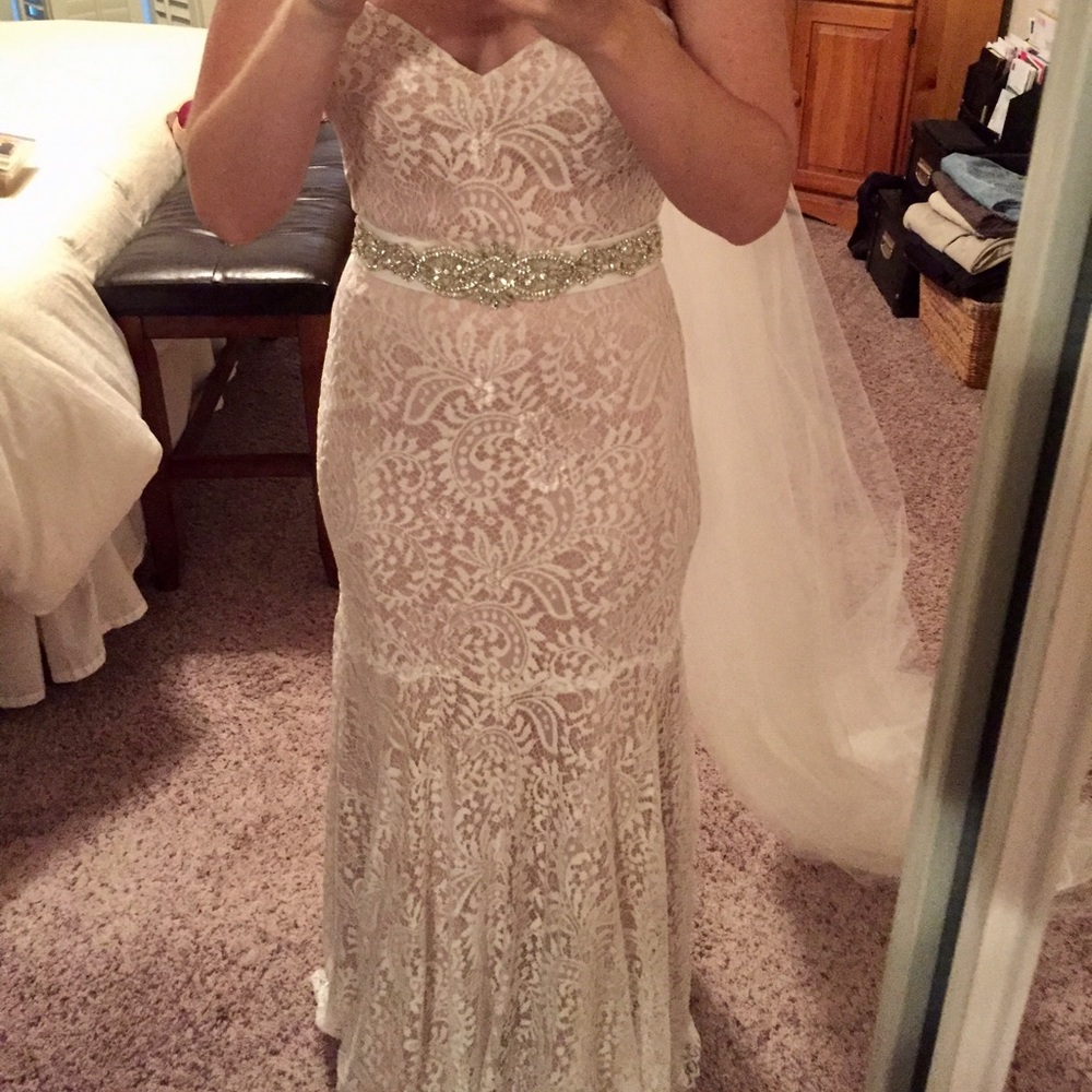 Wedding dress