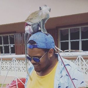 Meet your Posher, Sam