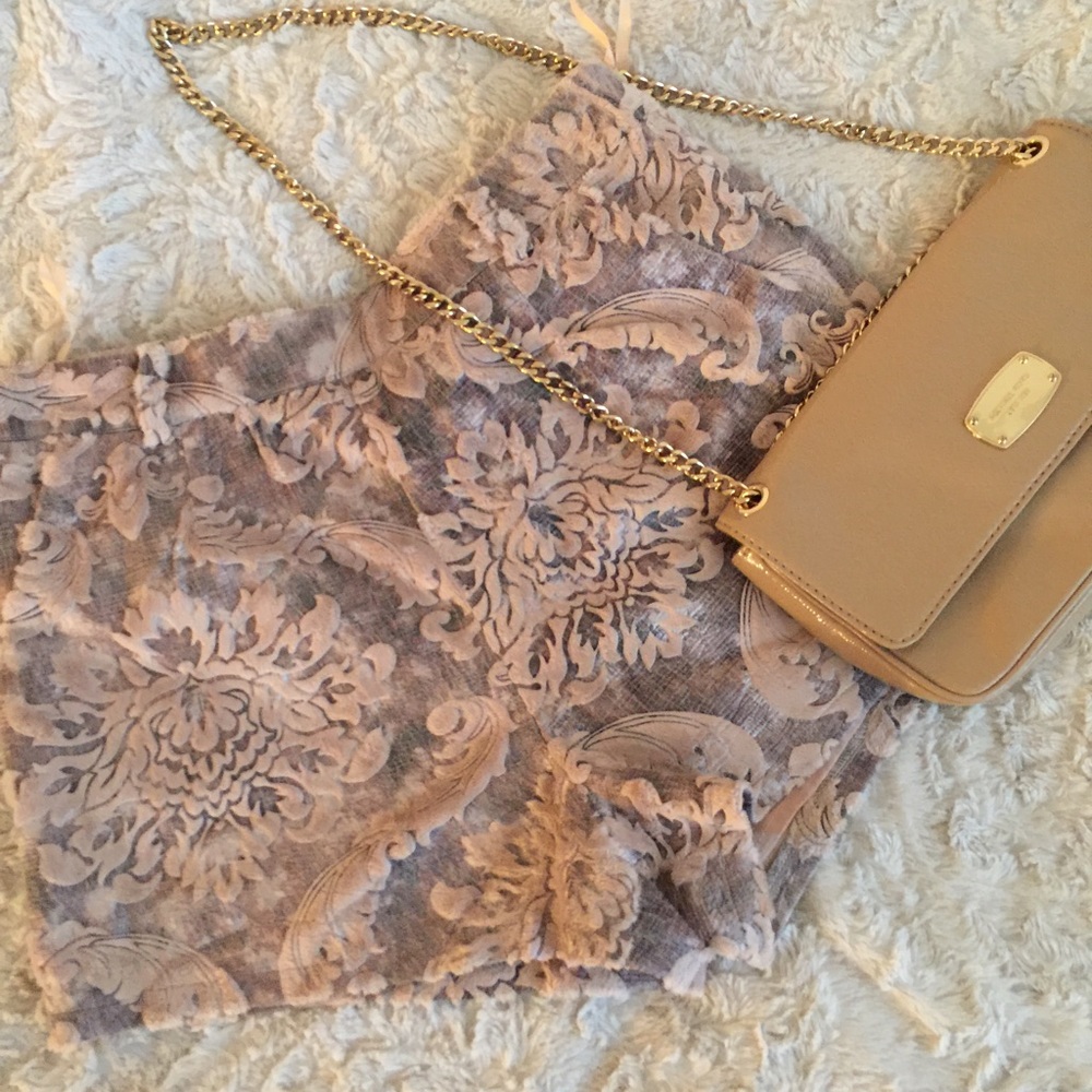 Mika and Gala LF fabric shorts 10 M/L