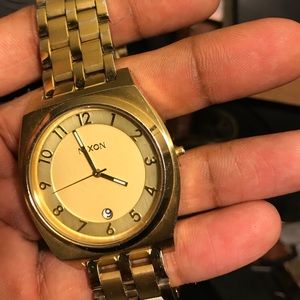Nixon Watch