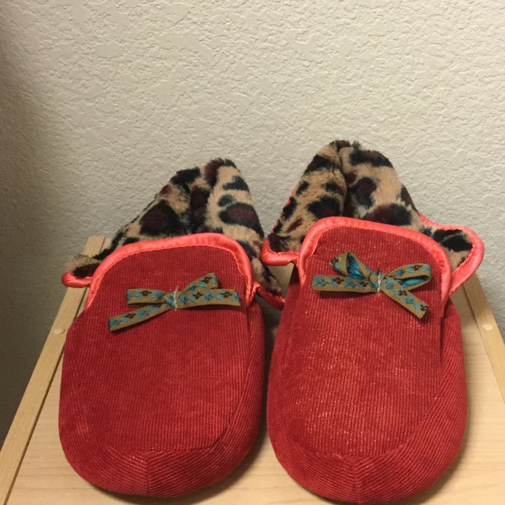 Kensie Slippers