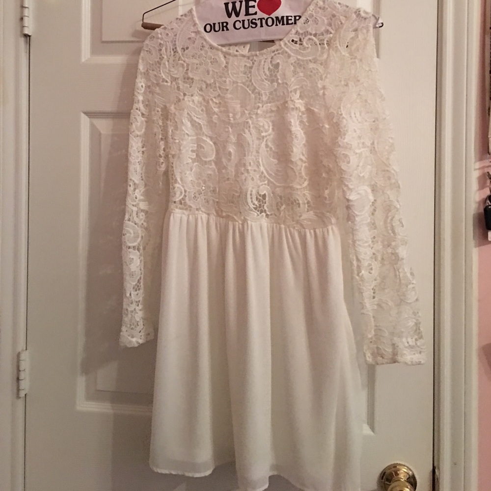erguo minty go go white lace dress
