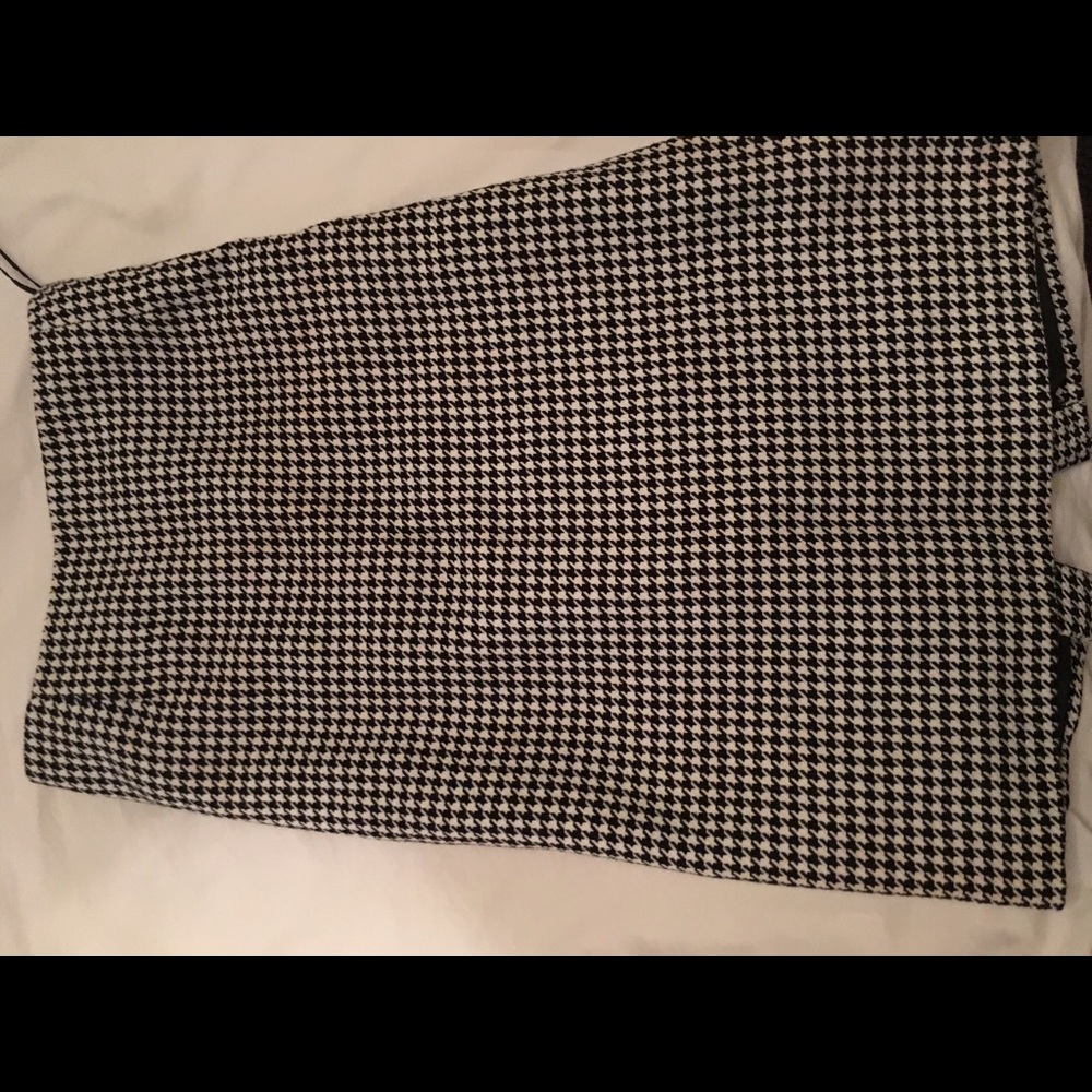 Isabella DeMarco Houndstooth skirt