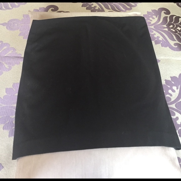 Express classic black skirt size 5/6 - Picture 1 of 2