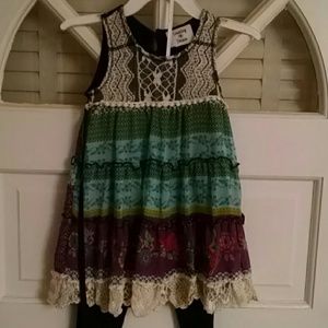 Multicolor tunic and leggings