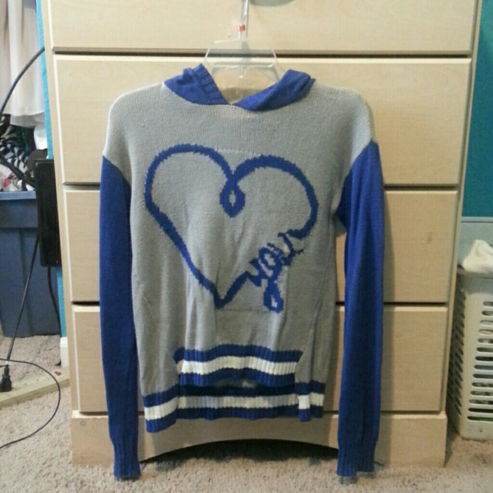 Heart long sleeve pullover sweater