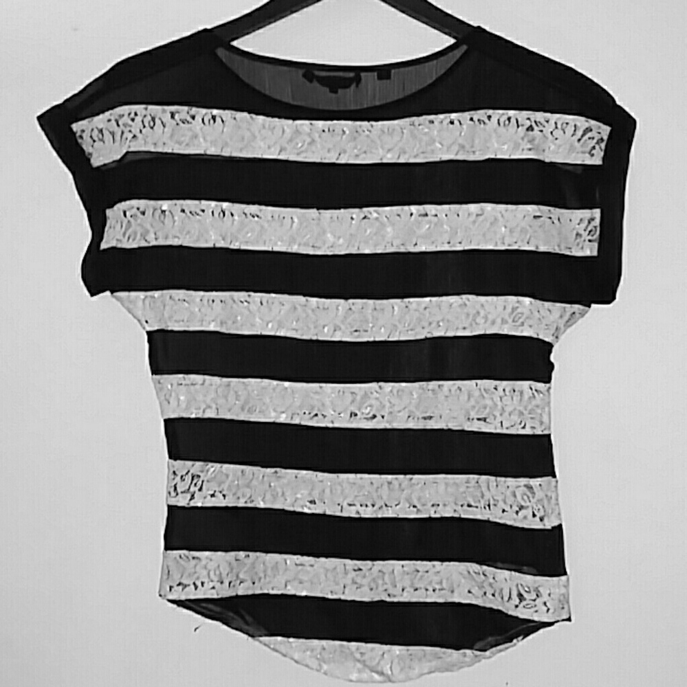 Guess lace top
