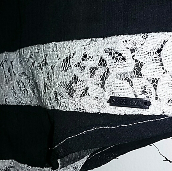 Guess lace top - Picture 2 of 5