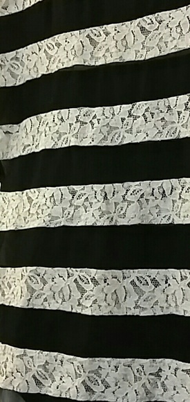 Guess lace top - Picture 5 of 5