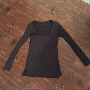 Grey long sleeve shirt